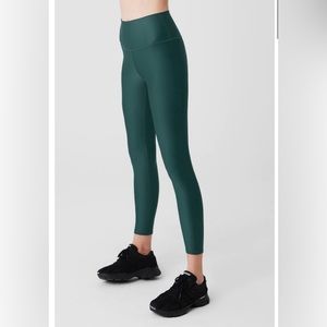 Brand New with Tags - Alo 7/8 Airlift Leggings - Midnight Green XS